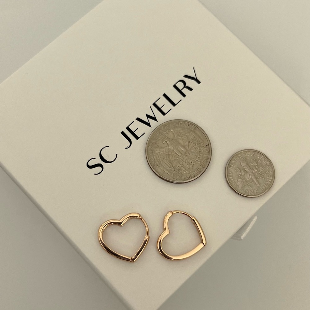 LAST ONE Small Heart Hoop Earrings 18k Gold Color  Luxury Jewelry - Picture 2 of 6